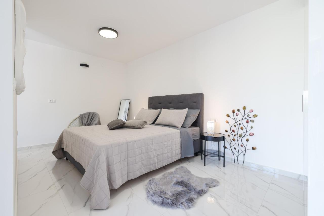 Studio Apartman Natale Zadar Bagian luar foto