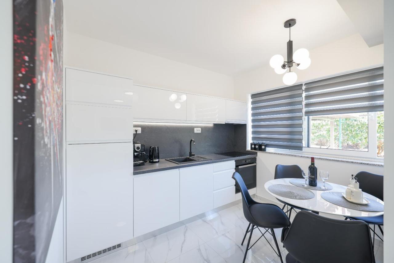 Studio Apartman Natale Zadar Bagian luar foto