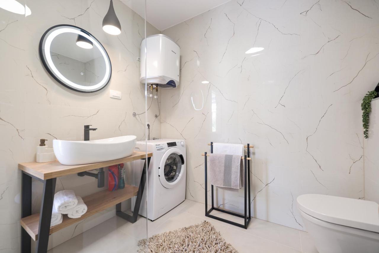 Studio Apartman Natale Zadar Bagian luar foto