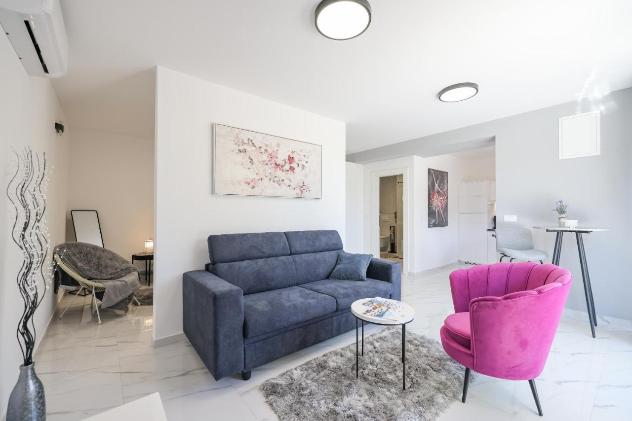Studio Apartman Natale Zadar Bagian luar foto